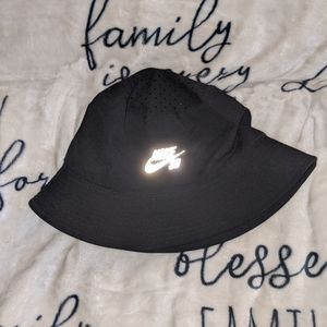 Nike SB Bucket Hat